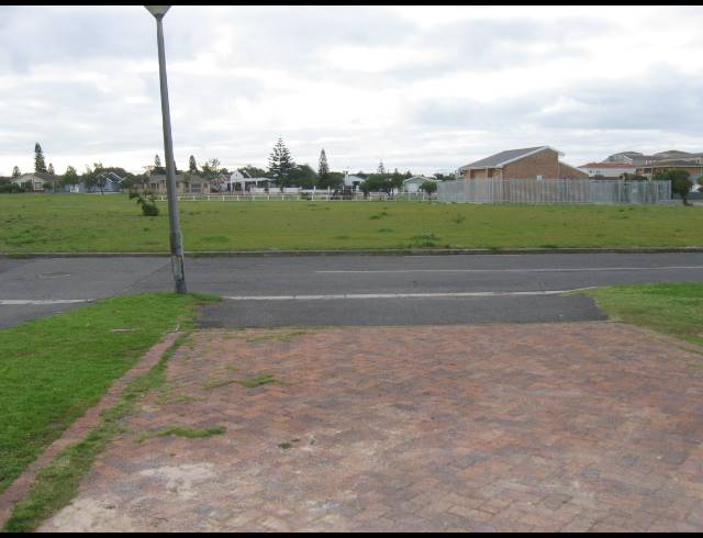 1 bed property to rent in TABLE VIEW